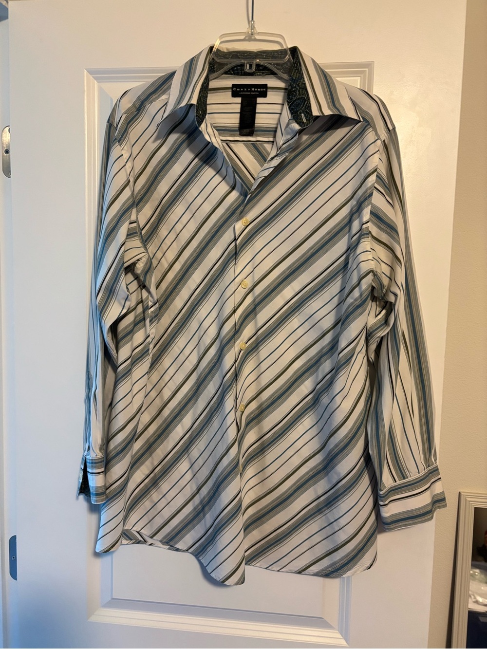 Liz Claiborne Striped Men's Dress Shirt with contrasting cuffs and trim.